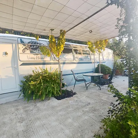 Kamp alanı Venus Elegant - Getaway Bus *